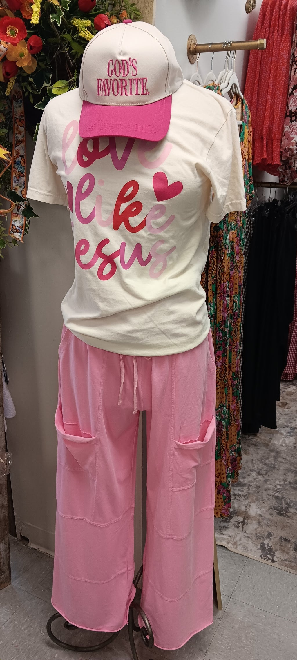 Love like Jesus Tee