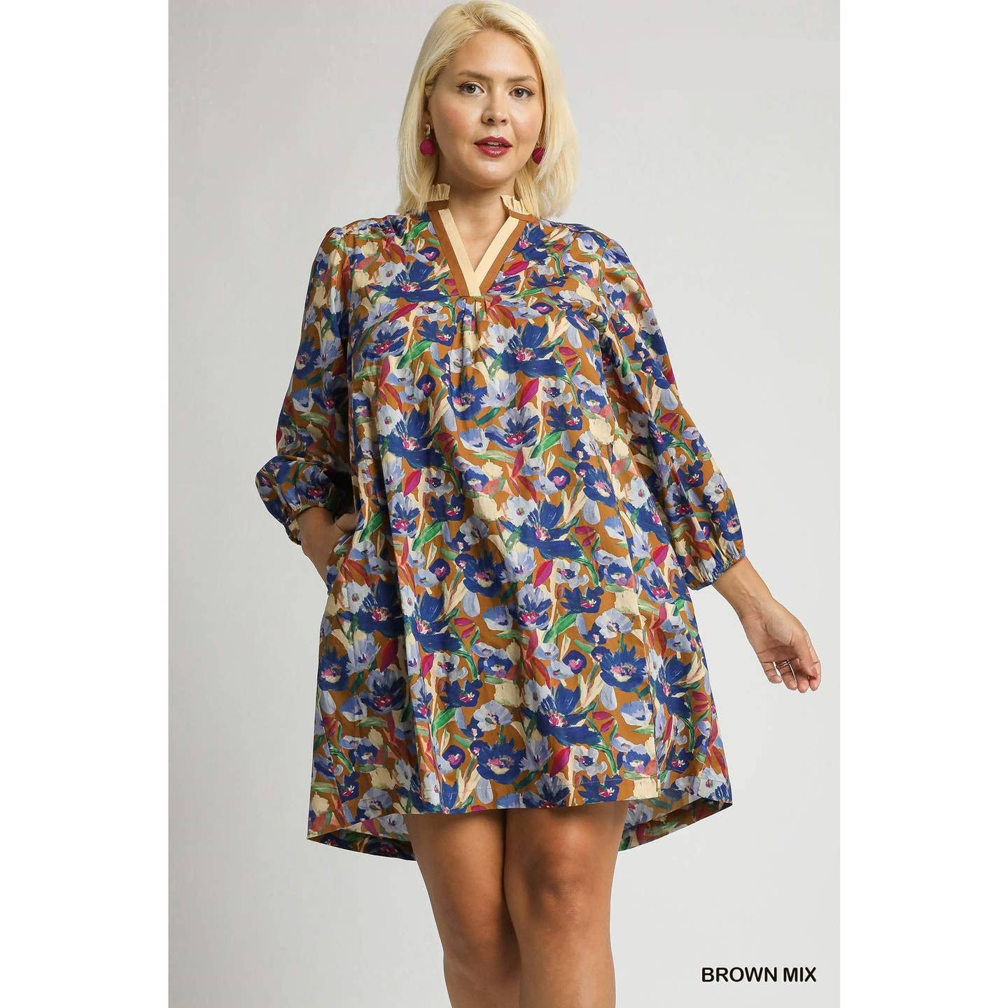 Brown floral curvy dress